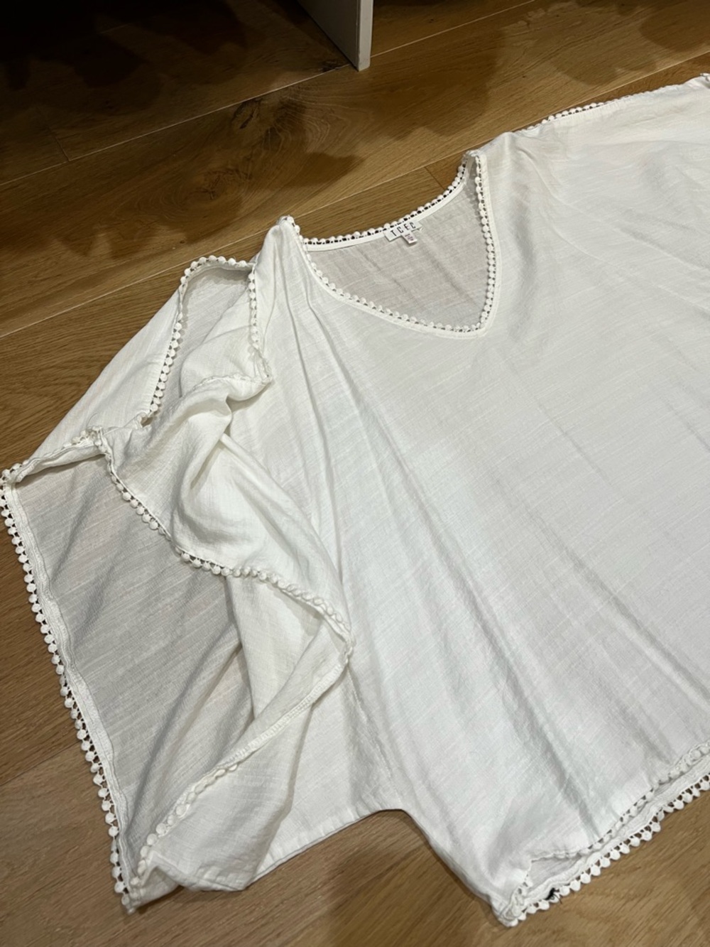 TCEC White Boho Pom-Pom Trim V-Neck Top